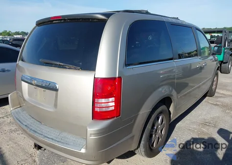 2008 Chrysler Town & Country Touring из США, поврежденный, VIN 2A8HR54P48R690617